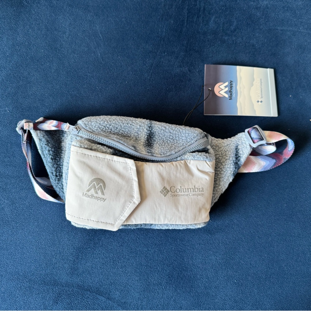 NWT’s Columbia/Mad Happy Belt Bag!